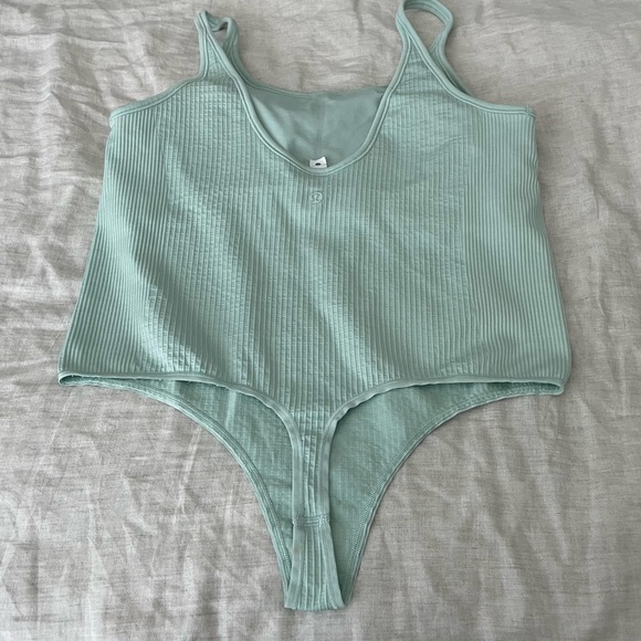 RARE Lululemon Ebb to Street Mint Bodysuit - Picture 8 of 9